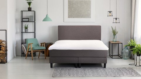 Boxspring Bellino vlak met gestoffeerd matras