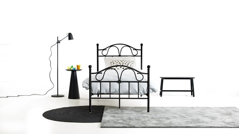 Bed Quincy, zwart