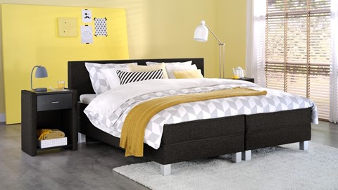 Box Kerry deluxe vlak met gestoffeerd matras, zwart