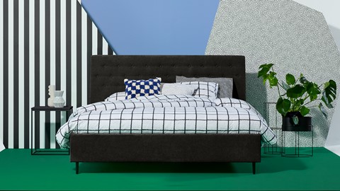 Bed Luxe met hoofdbord Button